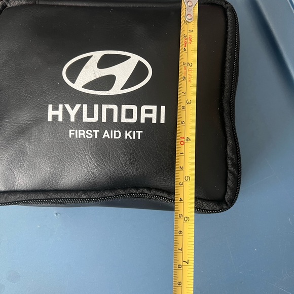 Genuine Factory Hyundai Medical First Aid Kit Brand New- sealed - Picture 5 of 5